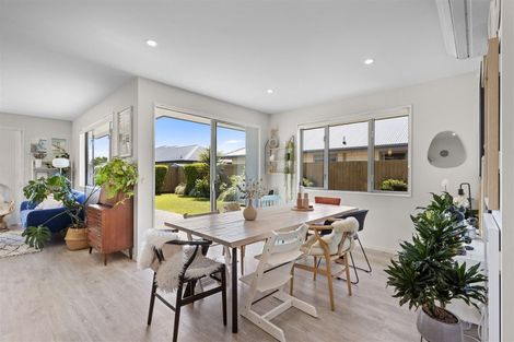 Photo of property in 24 Bamber Crescent, Halswell, Christchurch, 8025