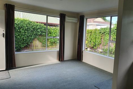 Photo of property in 2/36 Chipping Lane, Redwood, Christchurch, 8051