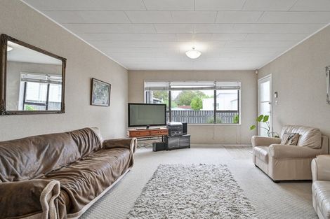 Photo of property in 2/704 Charles Street, Raureka, Hastings, 4120