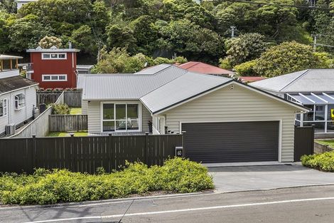 Photo of property in 60 Airlie Road, Plimmerton, Porirua, 5026
