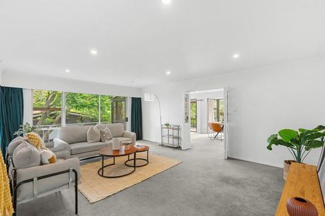 Photo of property in 17 Highland Place, Avonhead, Christchurch, 8042