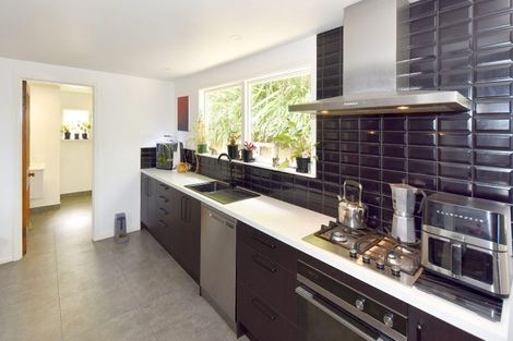 Photo of property in 64 Hawkhurst Road, Lyttelton, 8082