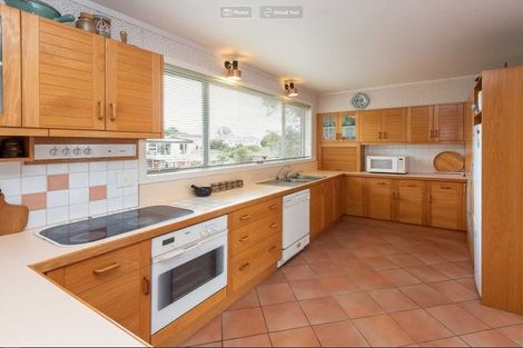 Photo of property in 9 Castleton Drive, Howick, Auckland, 2014