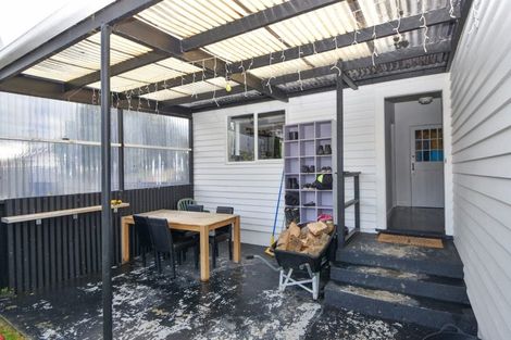 Photo of property in 23 Kupe Drive, Carterton, 5713