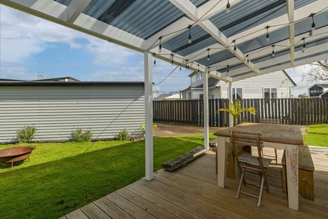 Photo of property in 8a Ngatai Road, Otumoetai, Tauranga, 3110