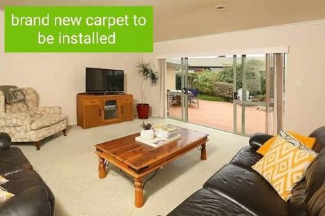 Photo of property in 10 Jubaea Place, Henderson, Auckland, 0610