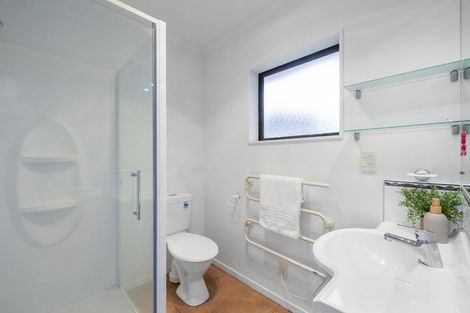 Photo of property in 15a Marchant Place, Westown, New Plymouth, 4310