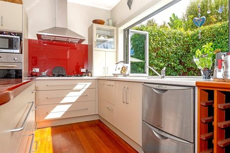 Photo of property in 71 Stout Street, Whataupoko, Gisborne, 4010