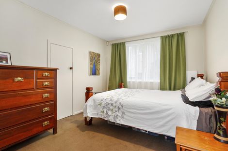 Photo of property in 536 West Coast Road, Oratia, Auckland, 0604