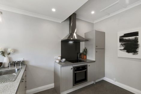 Photo of property in 135 Whites Line East, Waiwhetu, Lower Hutt, 5010