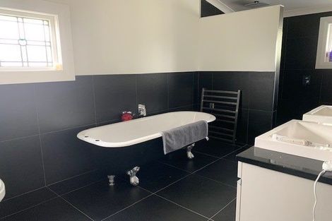 Photo of property in 125 Queen Street, Pukekohe, 2120