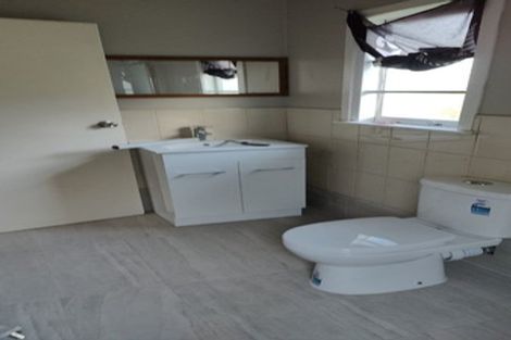 Photo of property in 17 Tomo Street, New Lynn, Auckland, 0600