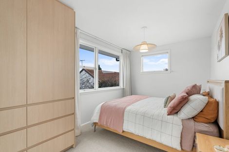 Photo of property in 21 Woodstock Place, Russley, Christchurch, 8042