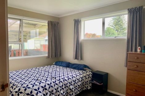 Photo of property in 33 Ihaia Street, Waitara, 4320