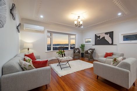 Photo of property in 155 The Esplanade, Petone, Lower Hutt, 5012