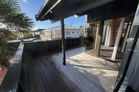 Photo of property in 27a Bay Street, Red Beach, 0932