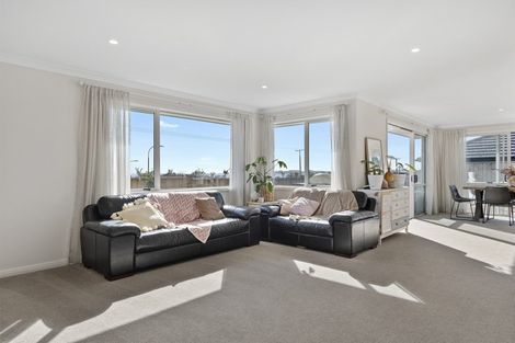 Photo of property in 91 Bert Wall Drive, Omokoroa, 3114