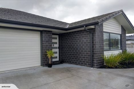 Photo of property in 4 Aporo Drive, Kumeu, 0810