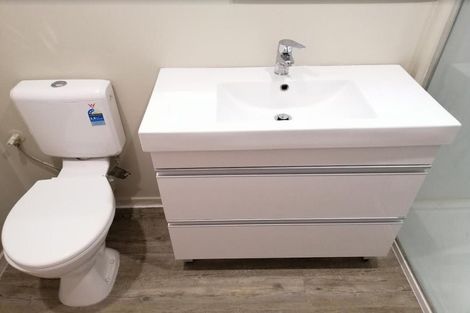 Photo of property in 103 Cascades Road, Pakuranga Heights, Auckland, 2010