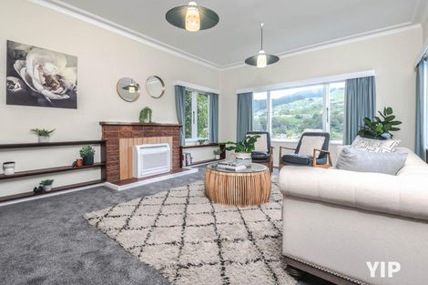 Photo of property in 18 Hinau Street, Tawa, Wellington, 5028