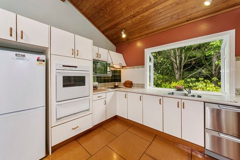 Photo of property in 1a Cochran Road, Oratia, Auckland, 0604
