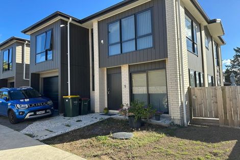 Photo of property in 30a Godley Road, Green Bay, Auckland, 0604