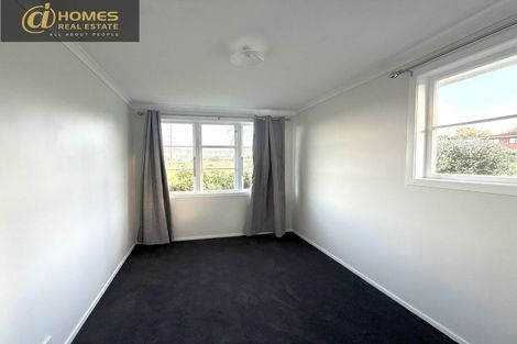 Photo of property in 3/237 Hepburn Road, Glendene, Auckland, 0602