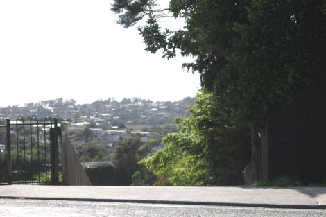 Photo of property in 631a Glenfield Road, Totara Vale, Auckland, 0629