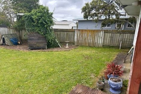 Photo of property in 11 Dittmer Street, Otaki, 5512