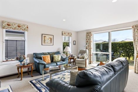 Photo of property in 53 Chateau Crescent, Rangatira Park, Taupo, 3330