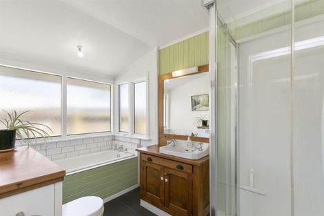 Photo of property in 26 Imperial Terrace, Melrose, Wellington, 6022