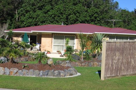 Photo of property in 22 Forest Glen, Orewa, 0931