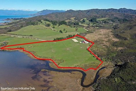 Photo of property in 102 Wharariki Road, Puponga, Collingwood, 7073