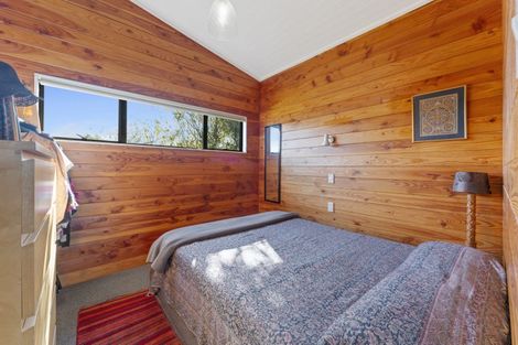 Photo of property in 18 Whakaroa Road, Kinloch, Taupo, 3385