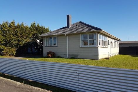 Photo of property in 10 Thames Street, Roslyn, Palmerston North, 4414