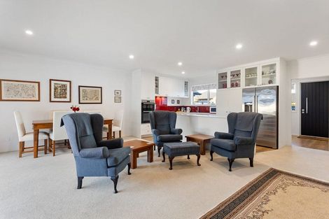 Photo of property in 22 Ruge Court, Cambridge, 3434