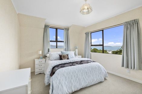 Photo of property in 14 Stanhope Grove, Korokoro, Lower Hutt, 5012