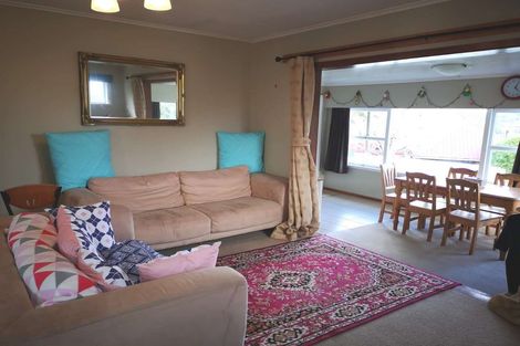 Photo of property in 2/134 Forrest Road, Milford, Auckland, 0620