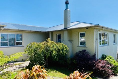 Photo of property in 88 South Road, Blagdon, New Plymouth, 4310