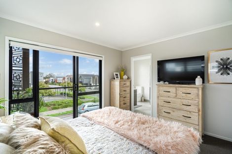 Photo of property in 2 Chaffinch Road, Hobsonville, Auckland, 0616