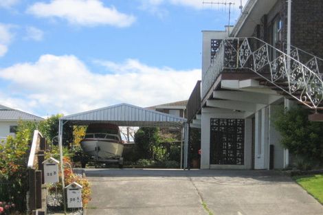 Photo of property in 2/25 Golders Place, Richmond Heights, Taupo, 3330