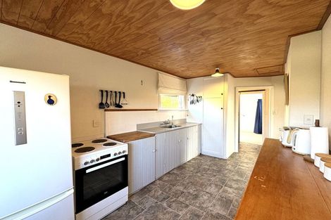 Photo of property in 6 Kamahi Street, Kaka Point, Balclutha, 9271