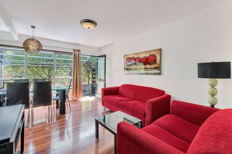 Photo of property in 91 San Valentino Drive, Henderson, Auckland, 0612
