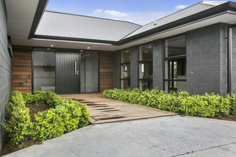 Photo of property in 35 Tulip Drive, Cambridge, 3434