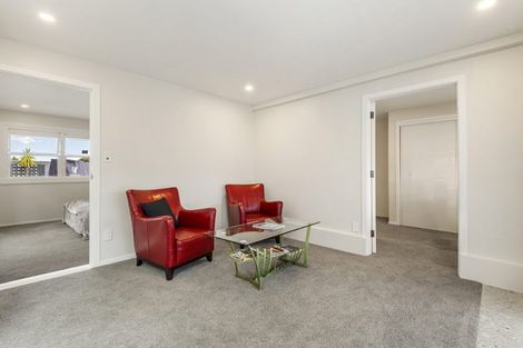 Photo of property in 4 Range Road, Swanson, Auckland, 0816