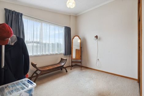 Photo of property in 37 Birdwood Avenue, Moturoa, New Plymouth, 4310