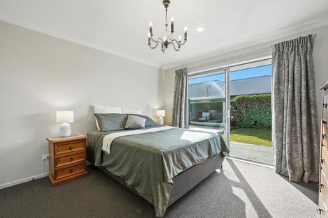 Photo of property in 18 Churchill Drive, Rangiora, 7400