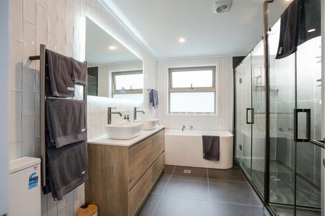 Photo of property in 19n Kabul Street, Khandallah, Wellington, 6035