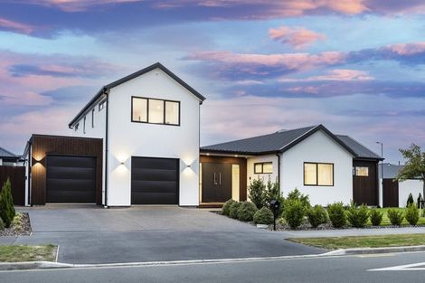 Photo of property in 28 Glenturret Drive, Casebrook, Christchurch, 8051
