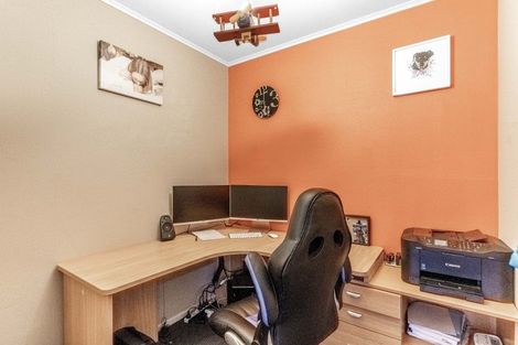 Photo of property in 335 Egerton Road, Winton, 9782